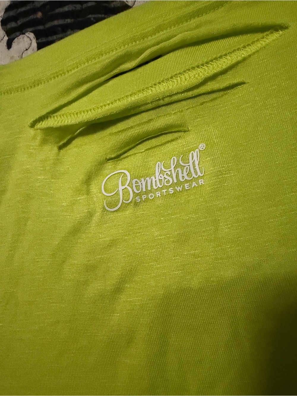 Lot of 2 Bombshell Cropped Tee with Distressed Hem size small (Lime and Black) - Picture 2 of 4
